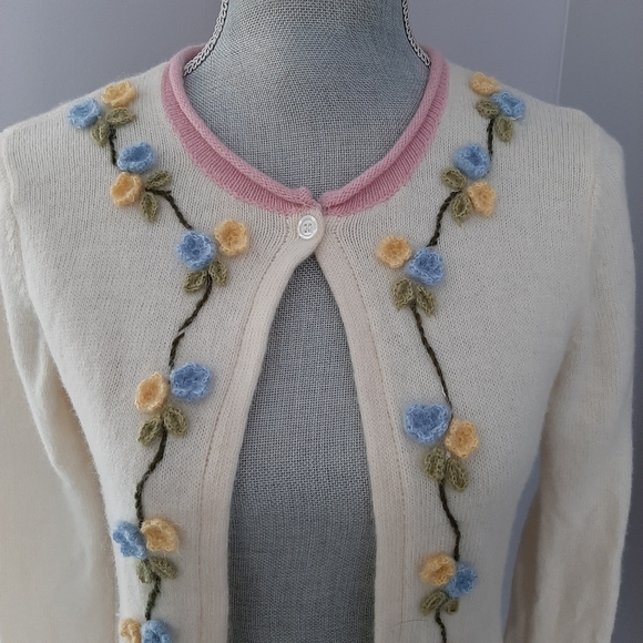 Batty's Blue Sweaters - Batty's Blue Cream embroidered flower cardigan